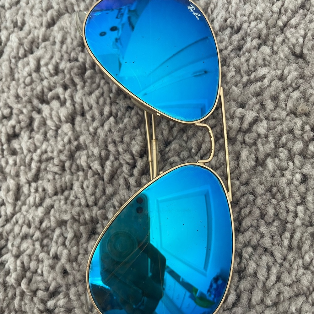 Ray-Ban Gold Frame Aviator Sunglasses with Blue Lenses